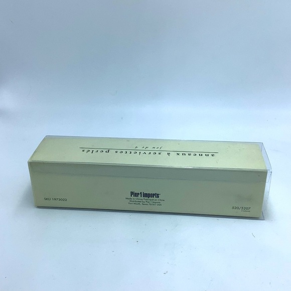 Pier 1 Imports Jeweled Napkin Rings - Picture 6 of 6